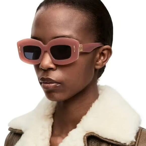 New! LOEWE Sunglasses LW40114I 66A, Authentic main image 12